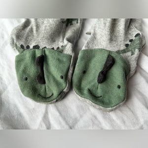 Carter’s Child of Mine Dinosaur Baby Footie Pajamas 6-9m